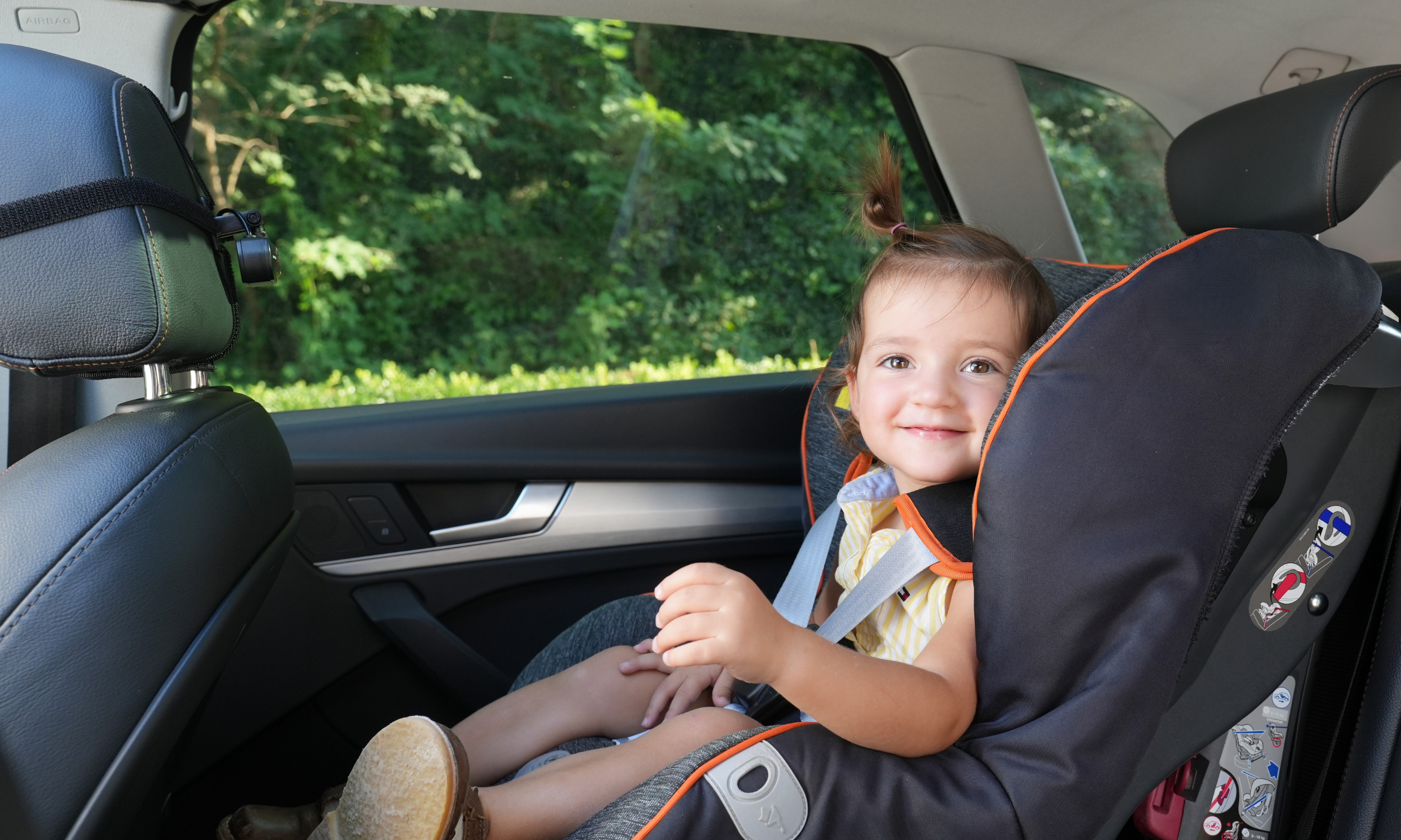 Baby Safety Guardian: How Dash Cams Monitor Rear Seats